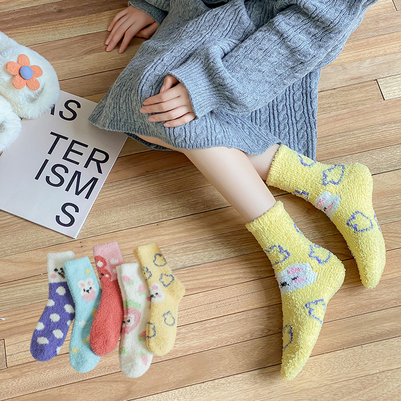 Coral velvet socks women's autumn and winter cartoon rabbit home floor mid-calf plush warm cute cartoon sleep socks Coral velvet socks women's autumn and winter cartoon rabbit home floor mid-calf plush warm cute cartoon sleep socks