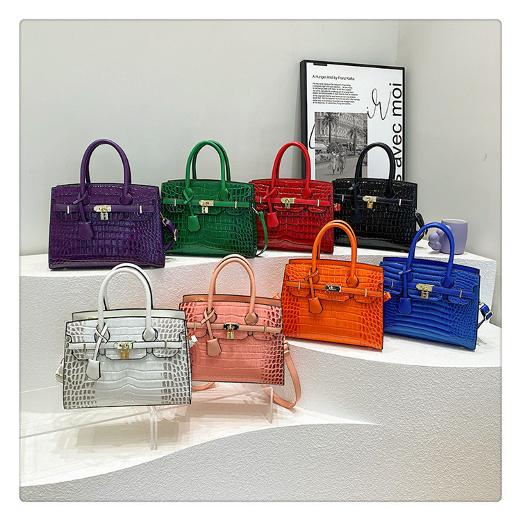 Crocodile Pattern Gradient Color Glossy Luxury Women's Bag Handbag Rich People's Shoulder Diagonal Bag 2024 New Style