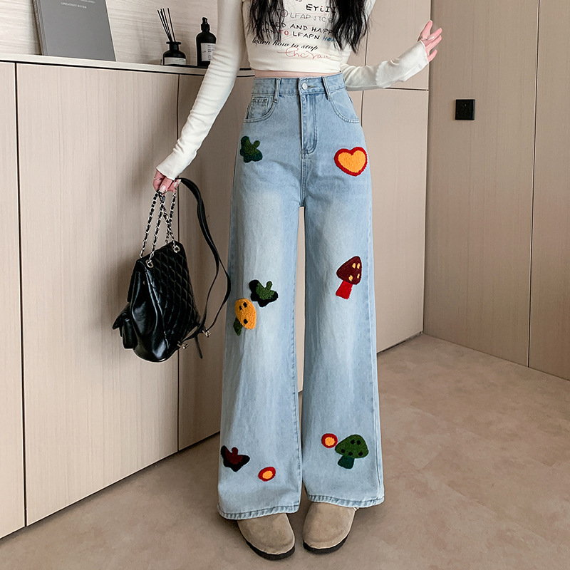 European and American Towel Embroidered Straight Jeans Women's 2025 Spring and Autumn New High Waist Slimming Embroidered Wide Leg Long Pants