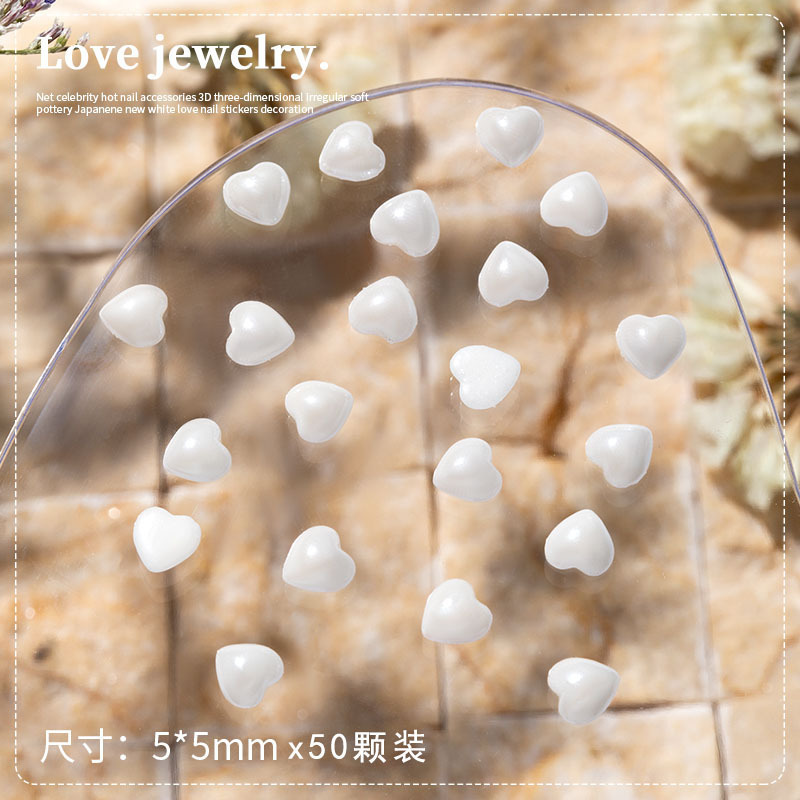 Mini cuidado Blanco Amor corazón diamante clavo celebridad en línea accesorios tridimensionales decoración joyería de uñas corazón caliente fondo plano