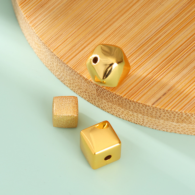 24k gold-plated copper smooth brushed diamond-shaped square beads, spacer beads, loose beads, bracelet accessories, DIY jewelry components