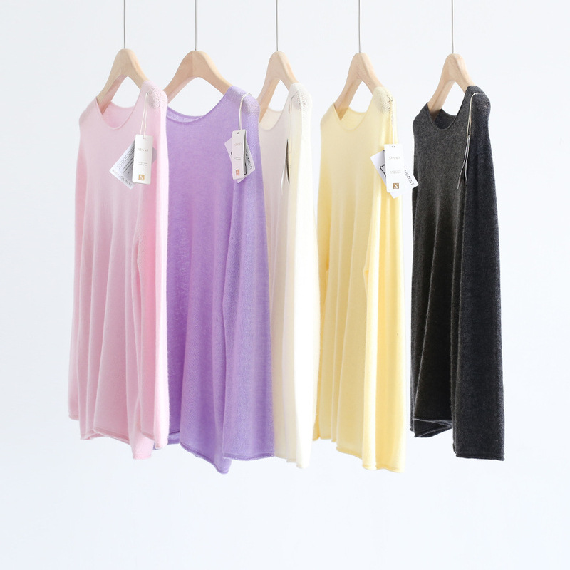 Autumn and Winter Fashionable Round Neck Seamless One-Piece Cashmere Blended Long-Sleeved Pullover Knitwear for Women to Wear as a Simple Knitwear Base