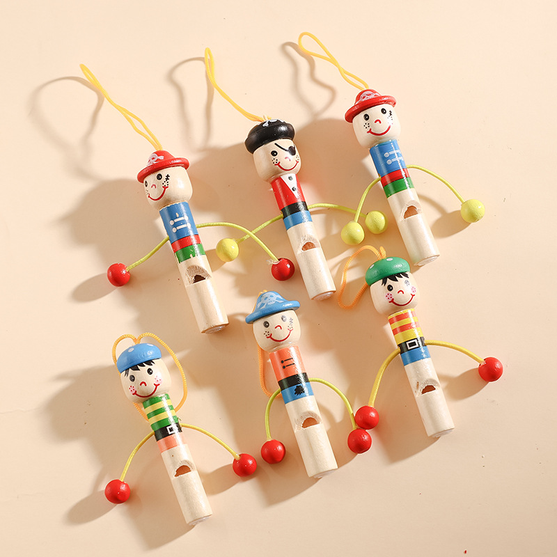 Pequeños piratas de dibujos animados de madera silbato juguetes creativos instrumentos de soplo bebés silbato pequeño regalo de jardín de infantes