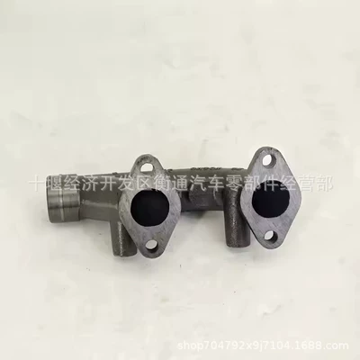 Exhaust Manifold – Exhaust manifold