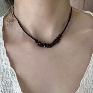 "Ripe pomegranate" series of new Chinese retro rope pomegranate gravel black adjustable necklace