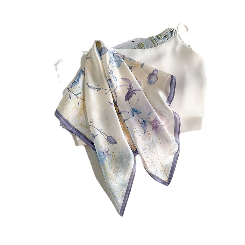 軽い豪華な北欧風の紫色の朝顔の花のプリントの绢糸のスカーフの女性の高級な気質の100% シルクの小さい方のタオル