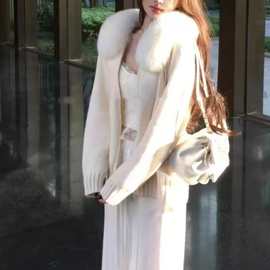 定做定制25秋冬新款连帽短款针织开衫小个子仿狐狸毛领外套女毛衣