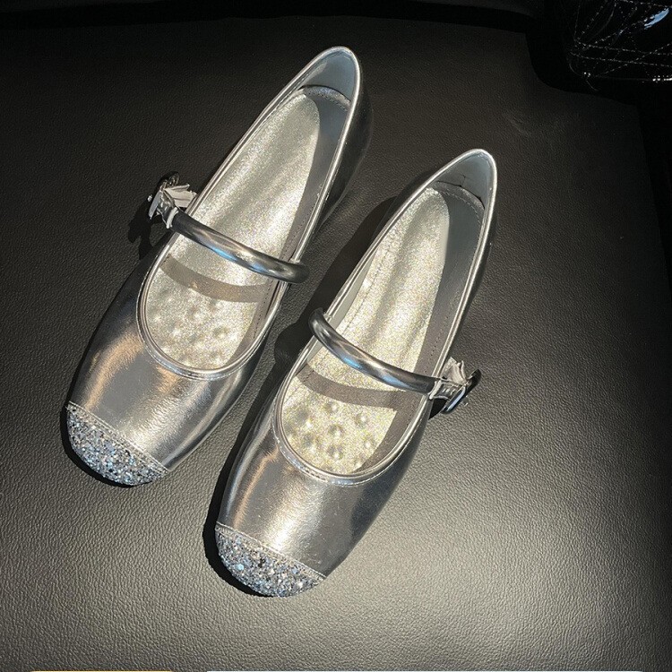 Versión de piel de oveja ~ zapatos de ballet de plata francesa de mujer con suela suave con un cinturón de altura interior con cabeza redonda, zapatos de marijin