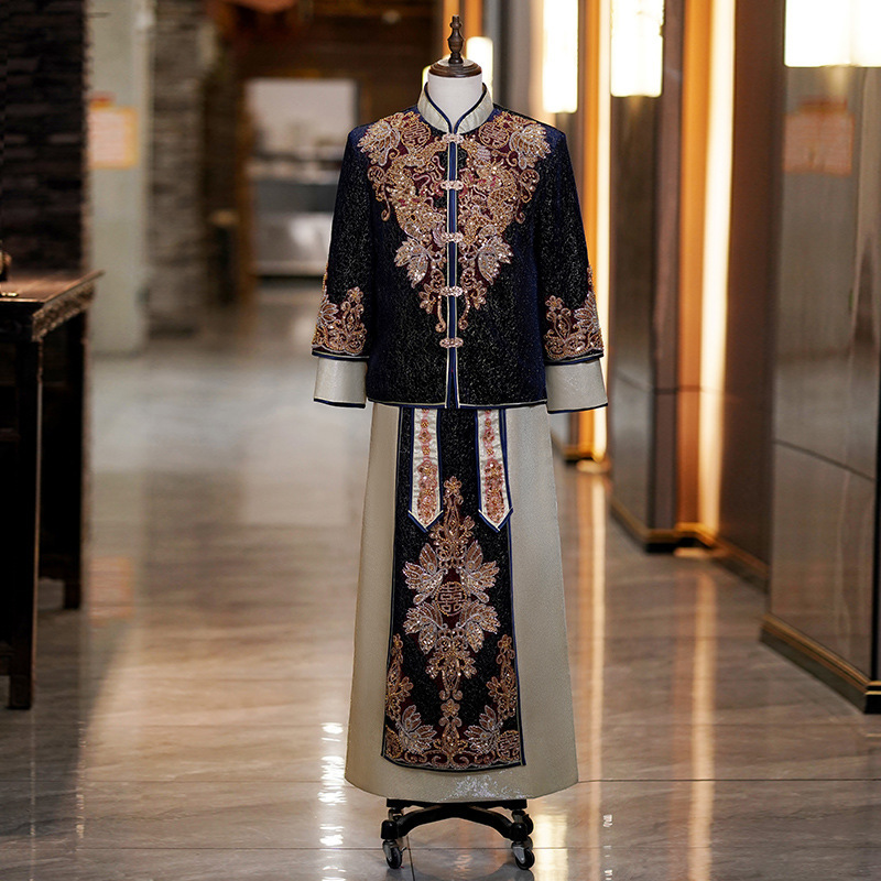 Plus-Size Groom's Traditional Chinese Wedding Attire, Men's Chinese-Style Banquet Outfit, Tang Suit, Black Heavy-Duty Dragon and Phoenix Robe for Summer Plus-Size Groom's Traditional Chinese Wedding Attire, Men's Chinese-Style Banquet Outfit, Tang Suit, Black Heavy-Duty Dragon and Phoenix Robe for Summer