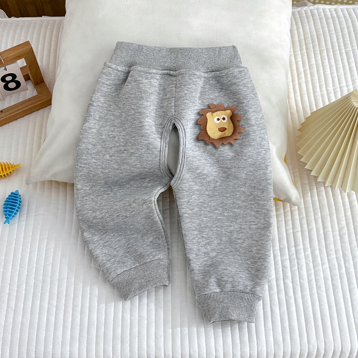 Gray lion (velvet open pants)