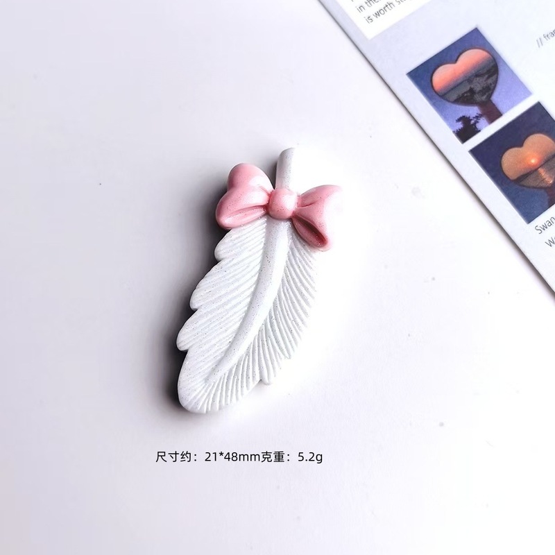 新しい漫画ルースパウダーフェザー樹脂ジュエリーアクセサリー装飾品クリーム接着剤ヘアアクセサリー diy 材料卸売|undefined