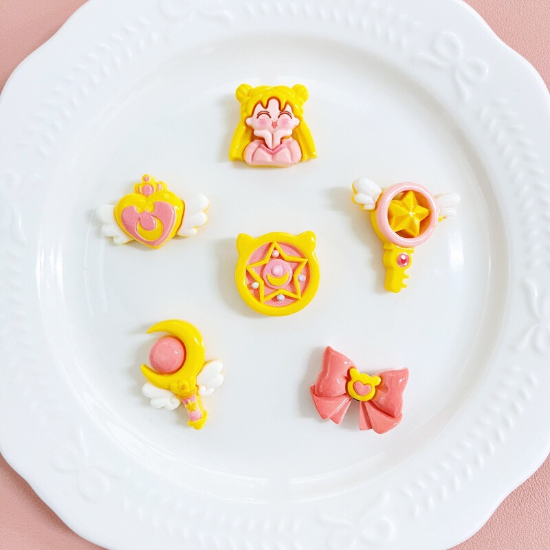 Resin Pendant Cute Sailor Moon Handmade DIY Accessories Key Chain Necklace Bracelet Hole Shoe Material Package