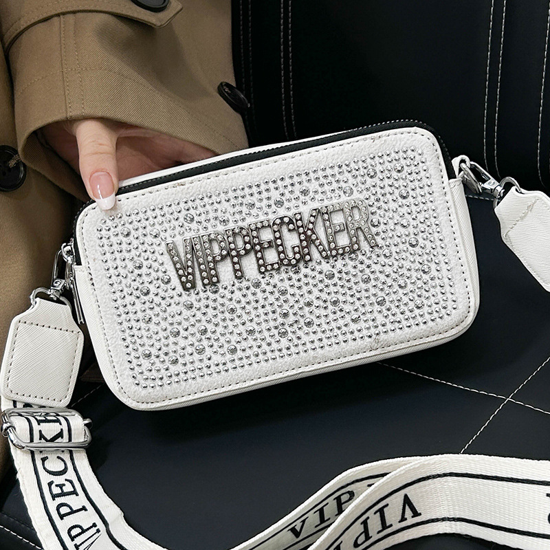 Bolso bandolera ancho Bolso cuadrado pequeño de diamantes de imitación de estilo explosivo popular Mujer 2025 Bolso de cámara de moda de nuevo estilo transfronterizo
