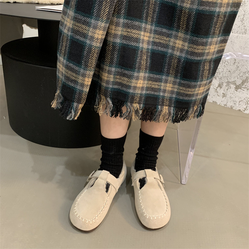 기모 둥근 발가락 보켄 신발 여성용 슬립 온 신발 게으른 가죽 모피 신발 여성용 아웃웨어 슬리퍼