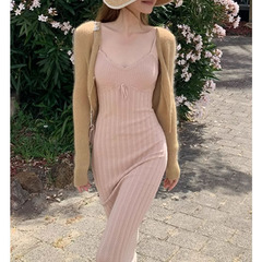 Ritzリズさん _ 今期の最愛のレースvネックのサスペンダー/サスペンダーのスカート/百タックのハーフスカートの女性2025夏の新しいです。