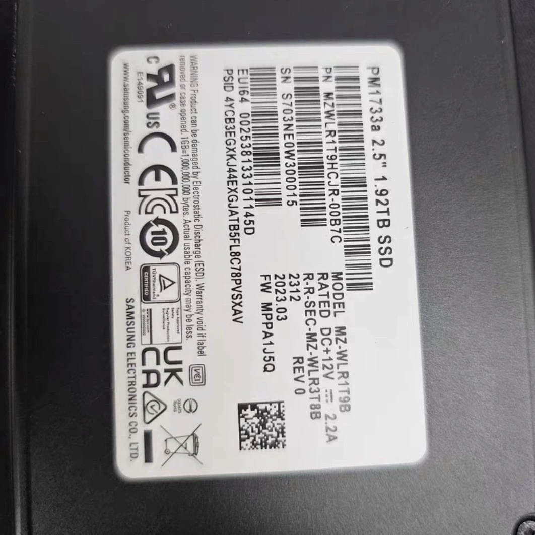 PM1733A Solid State Drive 1.92T