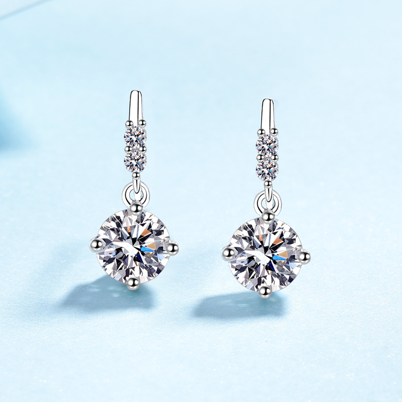 Orecchini a nappa in moissanite e argento sterling per donna_voghion.com