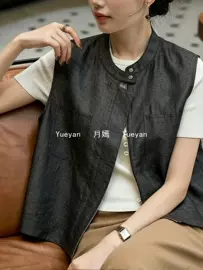 女式马甲;女式衬衫;上衣