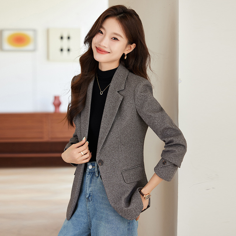 모직 작은 세트 재킷 여성의 가을과 겨울 2024 가을 새로운 캐주얼 하이 엔드 센스 작은 두꺼운 세트 탑