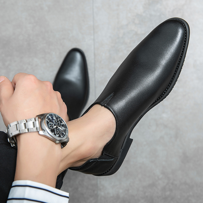 Zapatos de cuero casuales de un solo pedal para hombre 2024 Four Seasons Korean Trend Youth Work Zapatos formales de negocios Zapatos puntiagudos