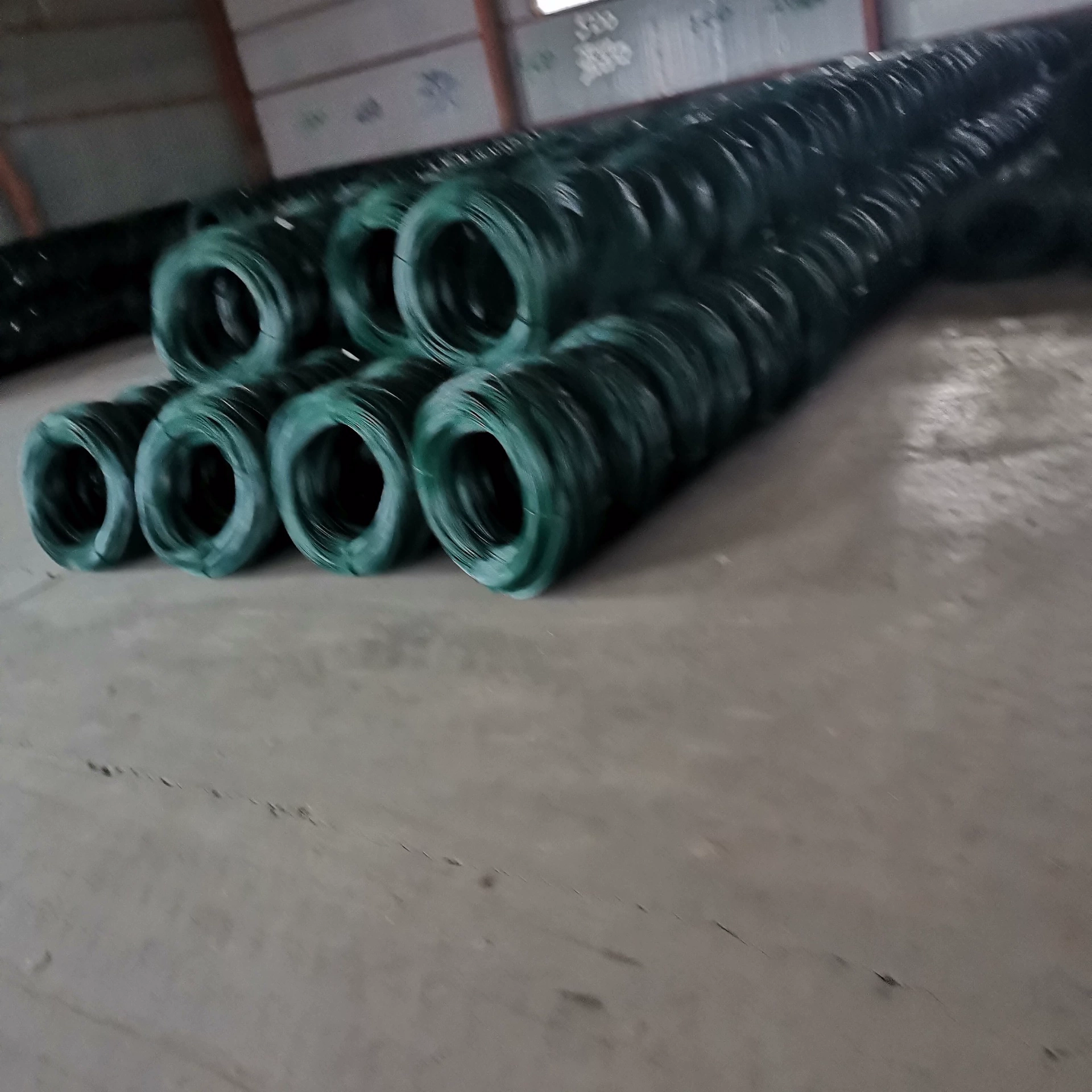 Пластиковая зеленая оцинкованная железная проволока для обвязки