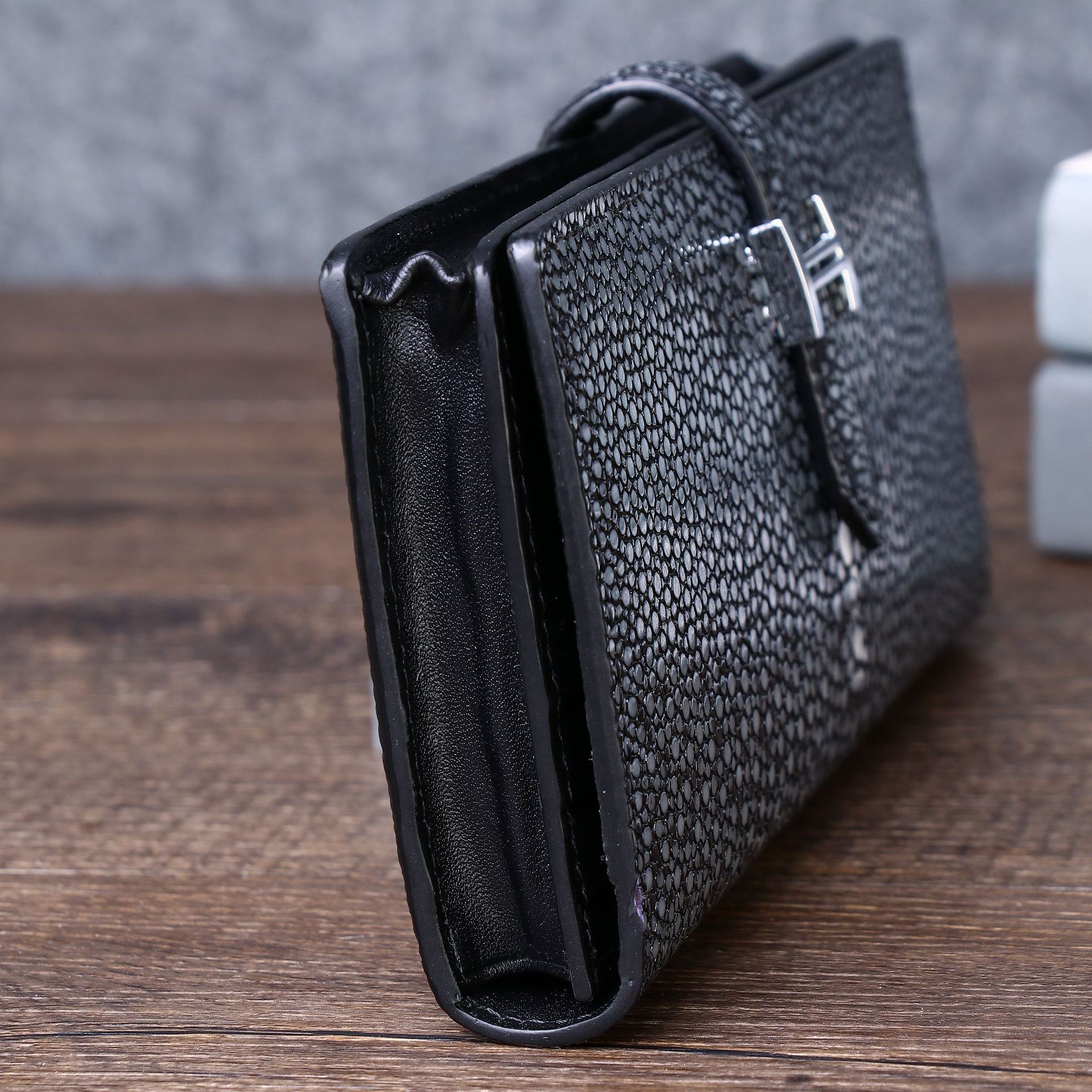 Ví cầm tay nam họa tiết cá ngọc trai bóng, kẹp vest cao cấp nhiều ngăn thẻ chi tiết 5