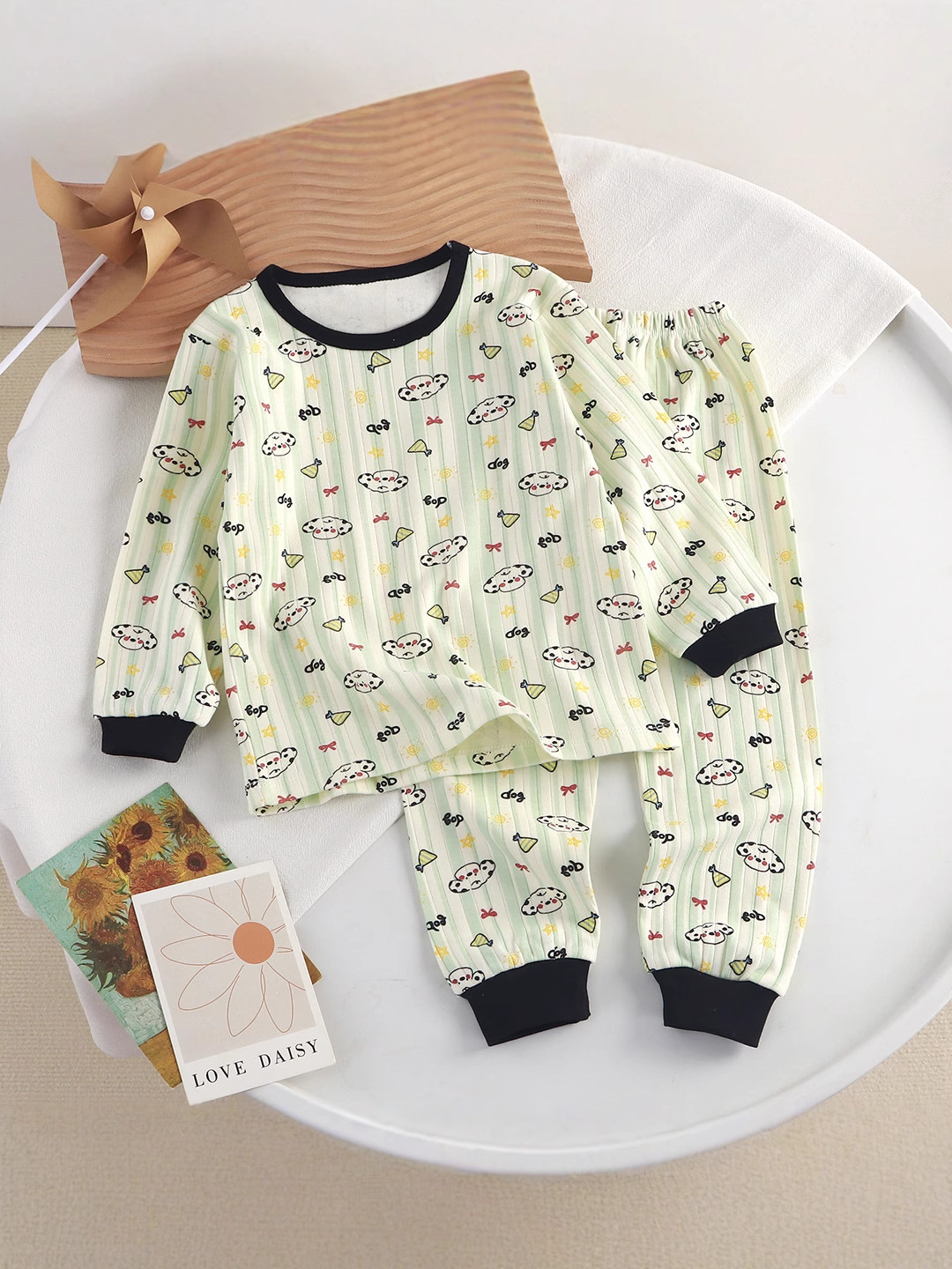 Nuevo conjunto de ropa interior infantil primavera y otoño algodón para niños niñas bebés ropa de otoño pijamas ropa de hogar al por mayor