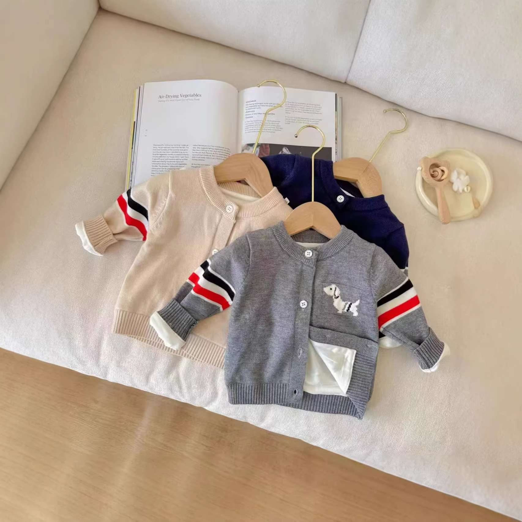 2026 New Style Fleece-Lined Baby Sweater with Cartoon Puppy Korean Style Knitted Cardigan/Outerwear Cardigan with Color Blocking