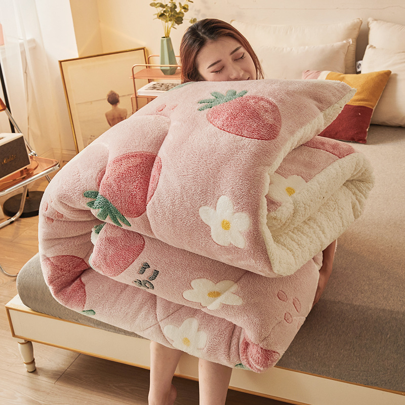 겨울벨벳이불 - 스윗하트 스트로베리 [촉감이 따뜻하고 푹신하고 부드럽습니다]