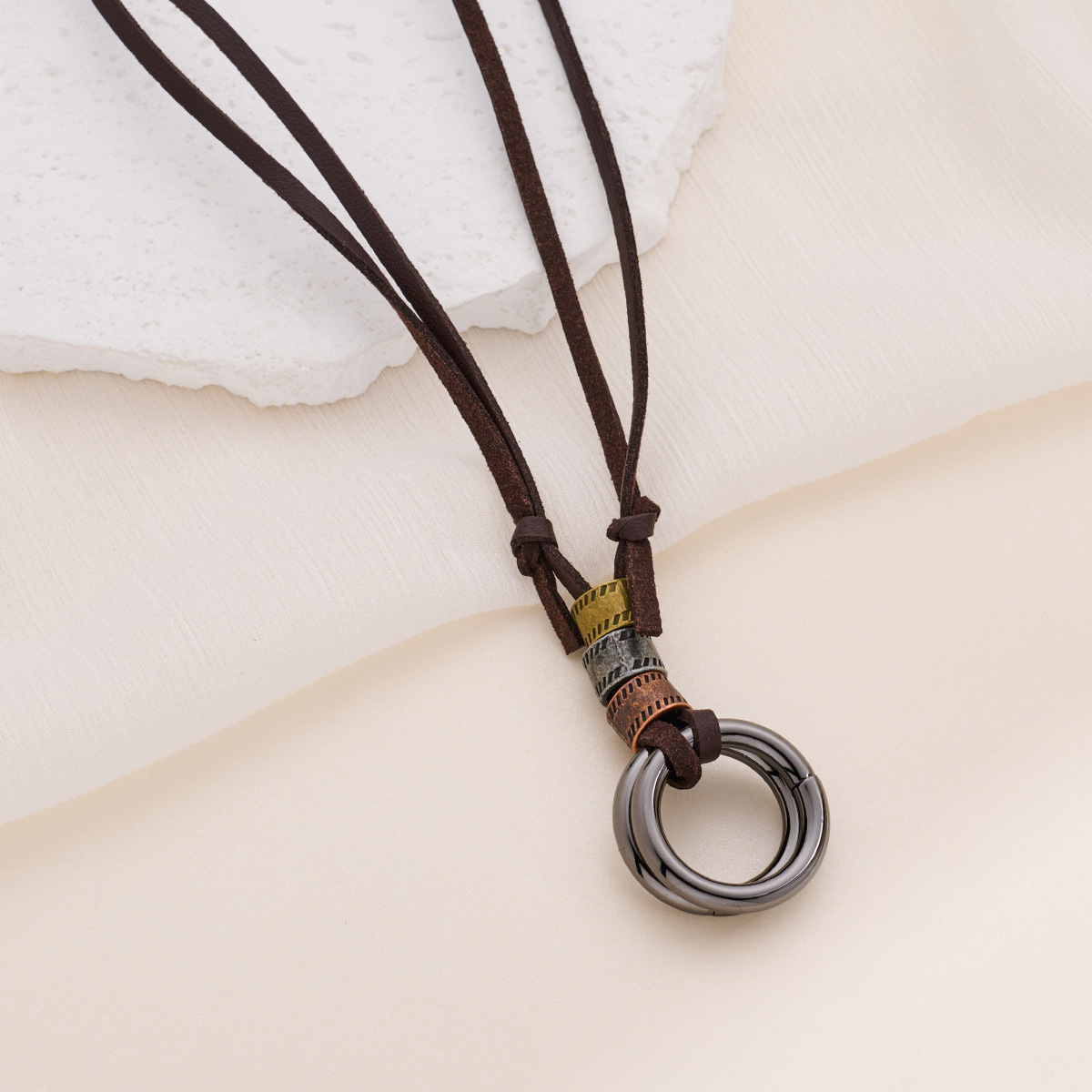 Brown Simple European and American Fashion Men's Cowhide Necklace Personalized Antique Hip Hop Pendant Leather Rope Necklace Men's Jewelry