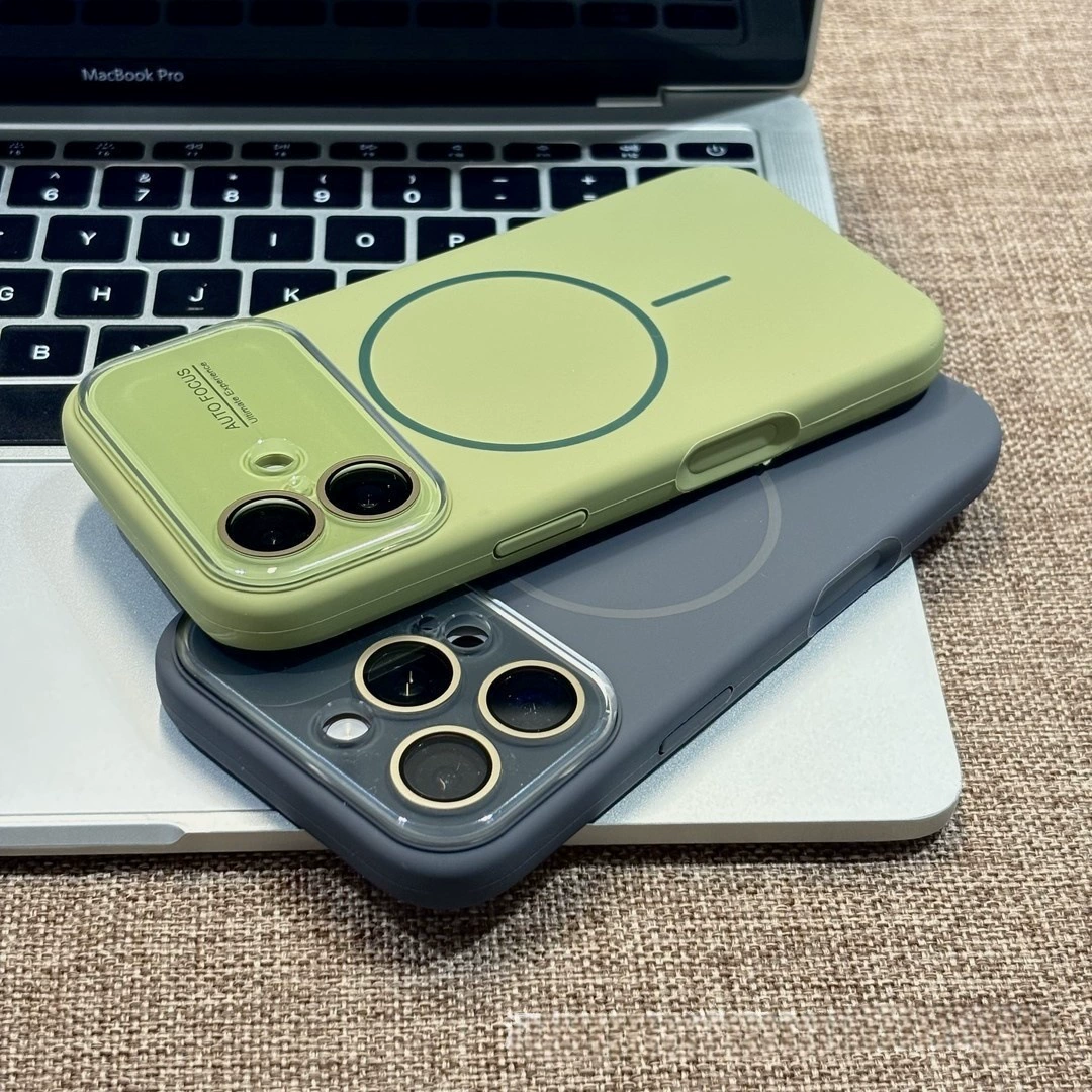 Чехол для телефона Apple iPhone 17 силиконовый защитный чехол, совместим с разными моделями iPhone, оранжевый/чёрный