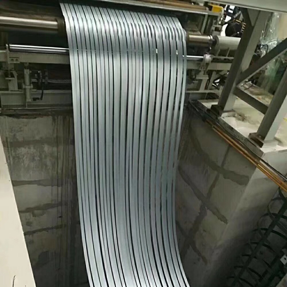 供应一级有花SGCC镀锌白铁皮1220*2440可以分条开平送到质量保证