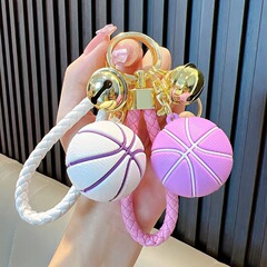 新年のバスケットボールのペンダントのカバンのキーチェーンの装飾のアイデアの新型の柔らかいゴムのバスケットボールのキーホルダーの装飾の贈り物の卸売り