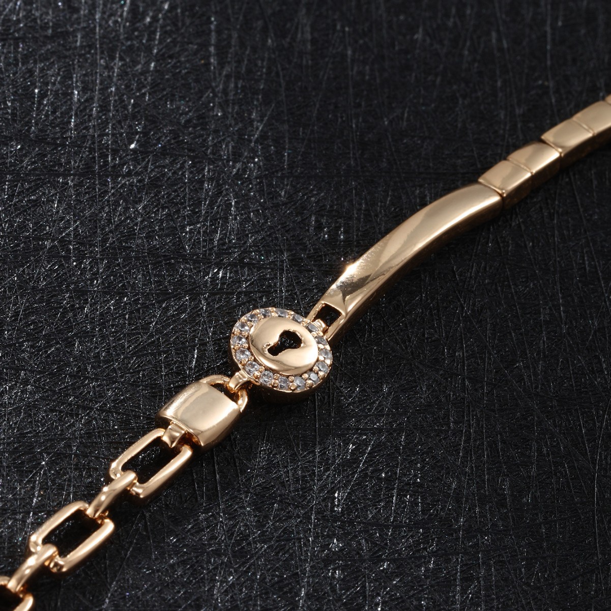 Xuing joyería oro cerradura redonda agujero moda costura pulsera europea y americana moda personalizada diseño pulsera al por mayor