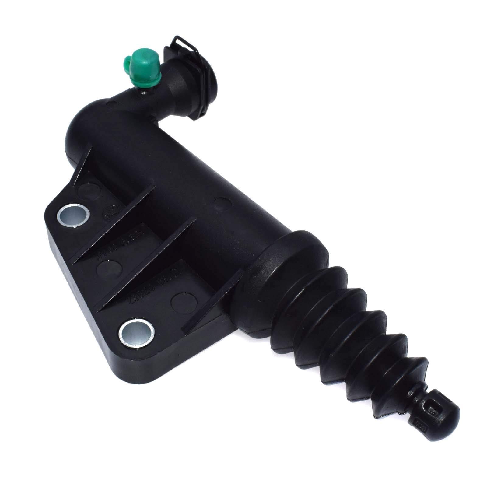 Baihan Pump 23820-63J01 is suitable for Suzuki Swift 1.3 1.5 1.6 plastic clutch sub-cylinder