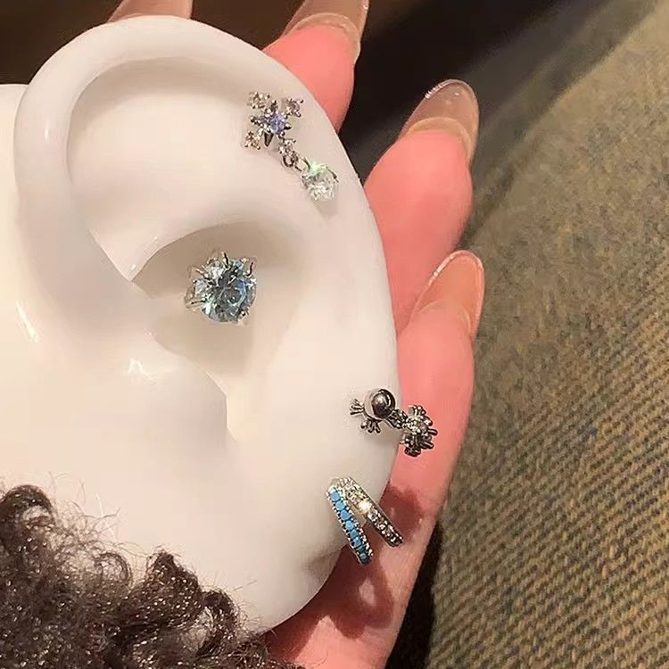 Blue cross snowflake pendant ear bone nail titanium steel ear nail stacked U-shaped double earrings women's earrings wholesale