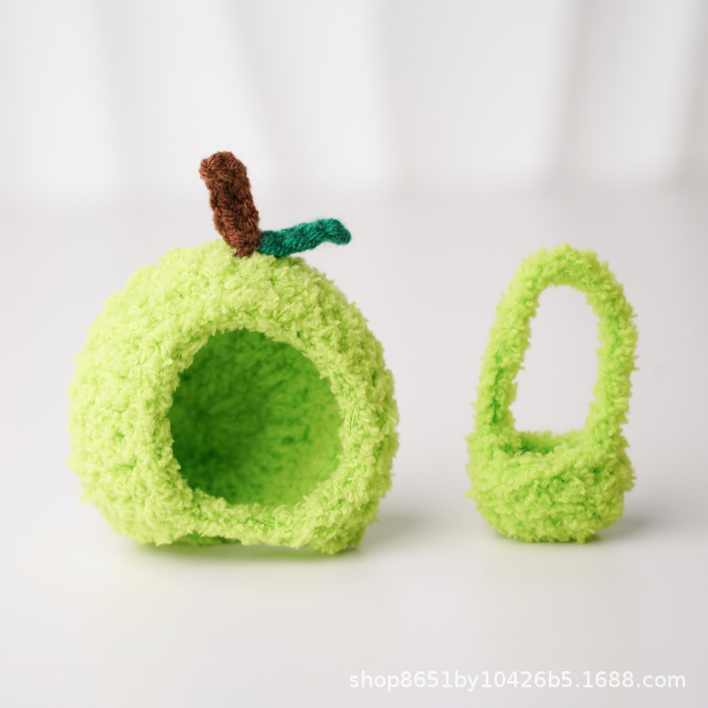 Apple, small, green