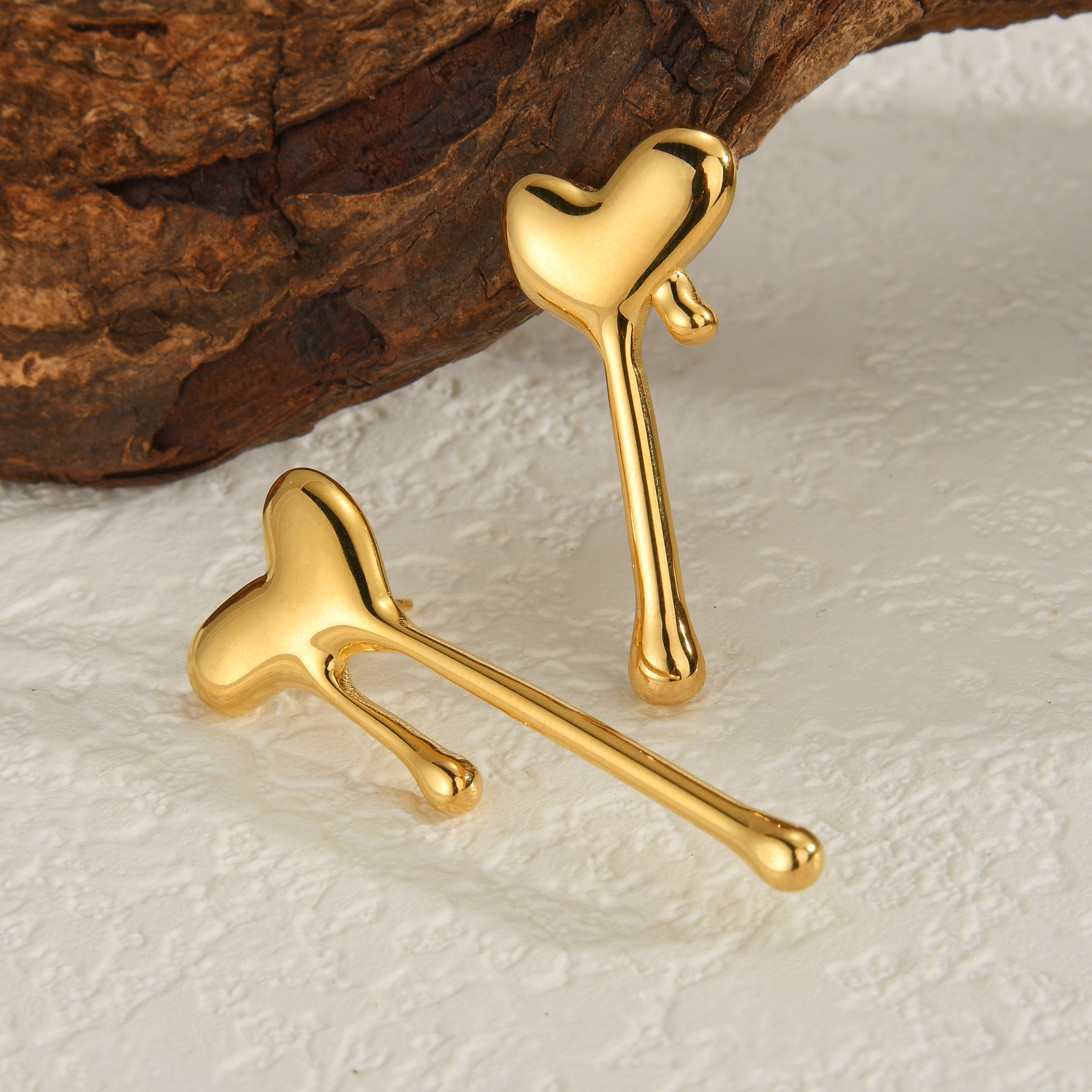 9g Weight PVD Coated Gold Plating Process 201 Stainless Steel Ear Needle Material 18K Real Gold Plated Plating Material Stone-Free Inlay Material Drop Earrings, Ear Studs Classification 1 Pair Quantity Daily Occasion 201 Stainless Steel Material Heart Shape Pattern Women's Gender Retro, IG Style Style Mixed Metal, Plating Craft 1 Pair IG Style Retro Heart Shape Mixed Metal Plating 304 Stainless Steel Drop Earrings Ear Studs 2