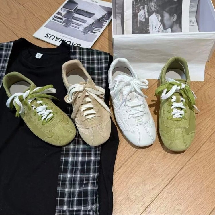Women's German training shoes, flat white sneakers, 2026 new autumn-summer model, soft sole, comfortable for the feet, casual sports, Forrest Gump style sneakers Women's German training shoes, flat white sneakers, 2026 new autumn-summer model, soft sole, comfortable for the feet, casual sports, Forrest Gump style sneakers