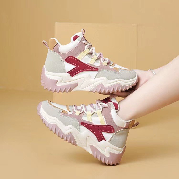Zapatos de papá para mujeres 2026 primavera y verano nuevo estilo de moda coreano para estudiantes deportivos universales callejera zapatos de altura para mujeres comercio exterior