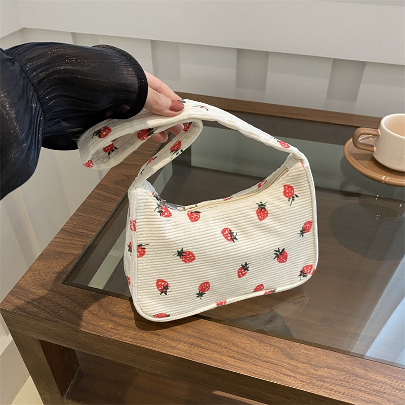underarm bag