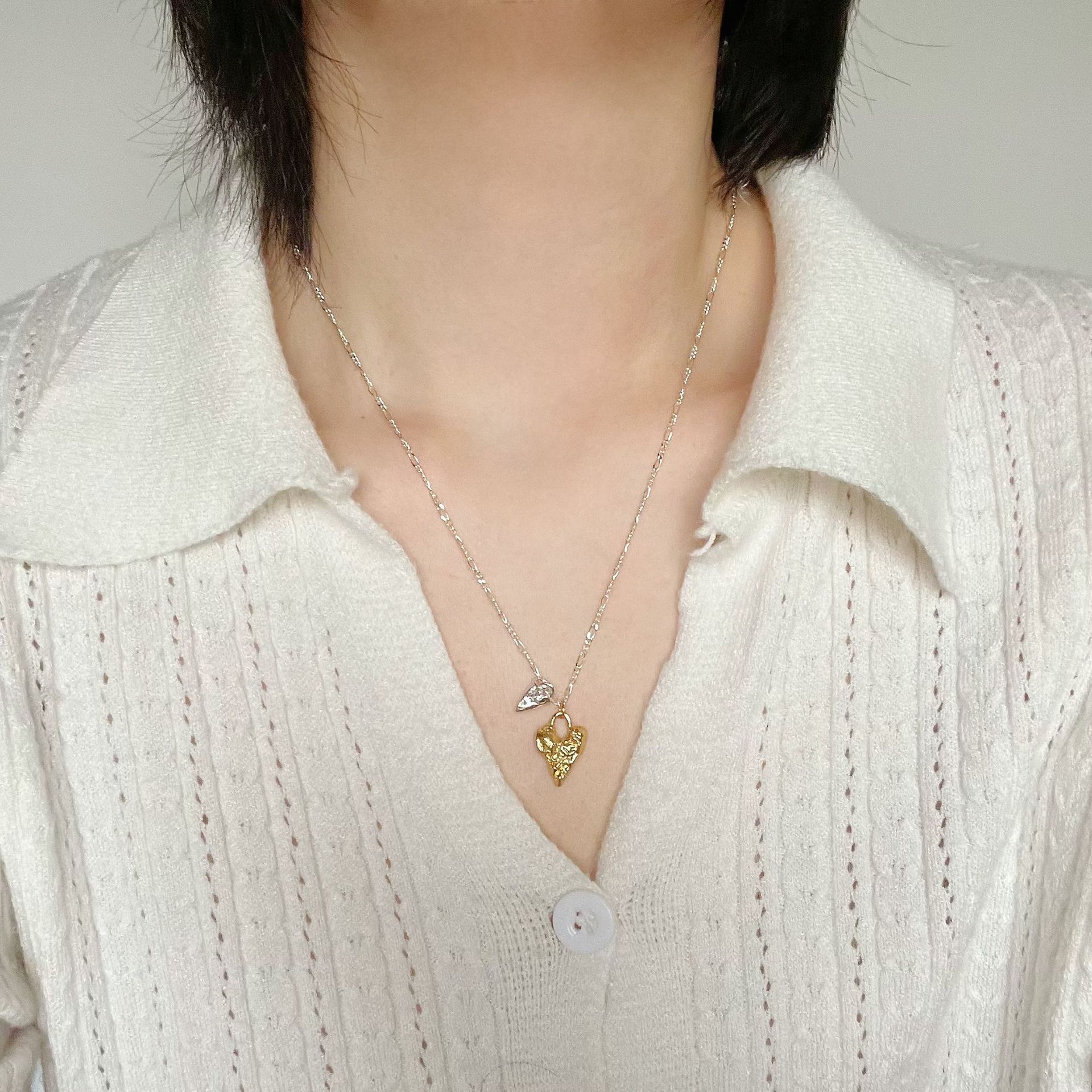 925 Sterling Silver Figaro Chain Heart Shape Pendant Necklace display picture 1