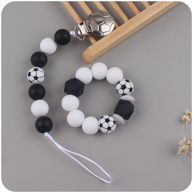 Bebé DIY creativo fútbol patrón chupete clip de dibujos animados fútbol cuentas de silicona chupete cadena mordedor traje de dos piezas conjunto