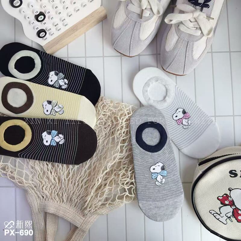 2026 Spring/Summer New Cartoon Snoopy Cute No-Show Socks, Non-Slip, Individually Packaged, Striped Invisible Socks, Comfortable