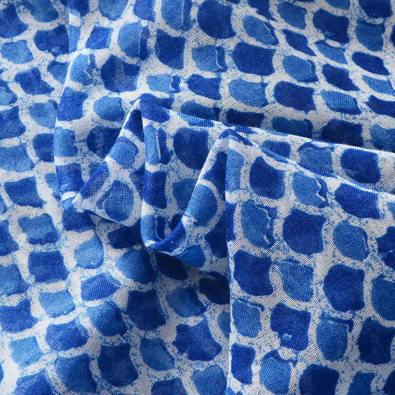 Exportación de comercio exterior algodón y lino sensación bufanda azul impreso borla desgaste exterior mantón decorativo viajes protector solar toalla playa para las mujeres