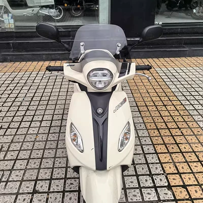 Motorcycle front windshield: Yamaha Qiaoge I125Plus