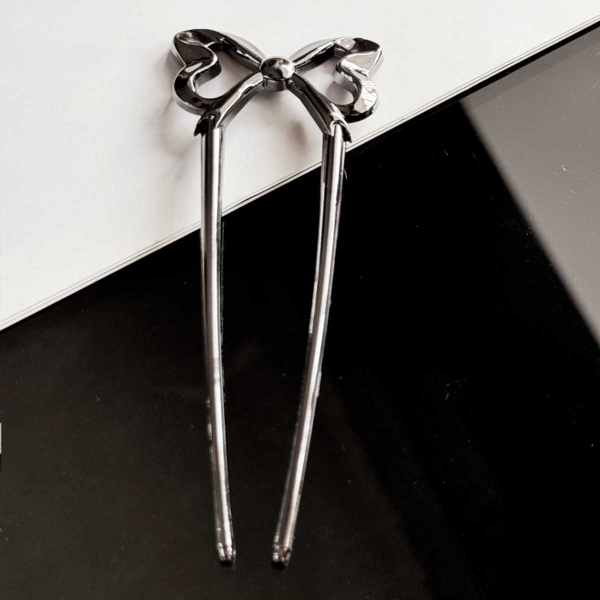 Europa y los Estados Unidos de alta sensación U pinzas de cabello bola cabeza cabeza fija artefacto para el cabello nuevo pein lateral enchufe joyas al por mayor