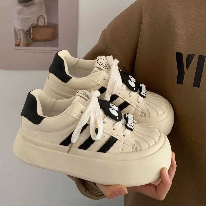 Kit кошка маленькая белая обувь раковина голова уродливая милая большая голова хлебная обувь дети толстая подошва 2025 новая дикая повседневная обувь