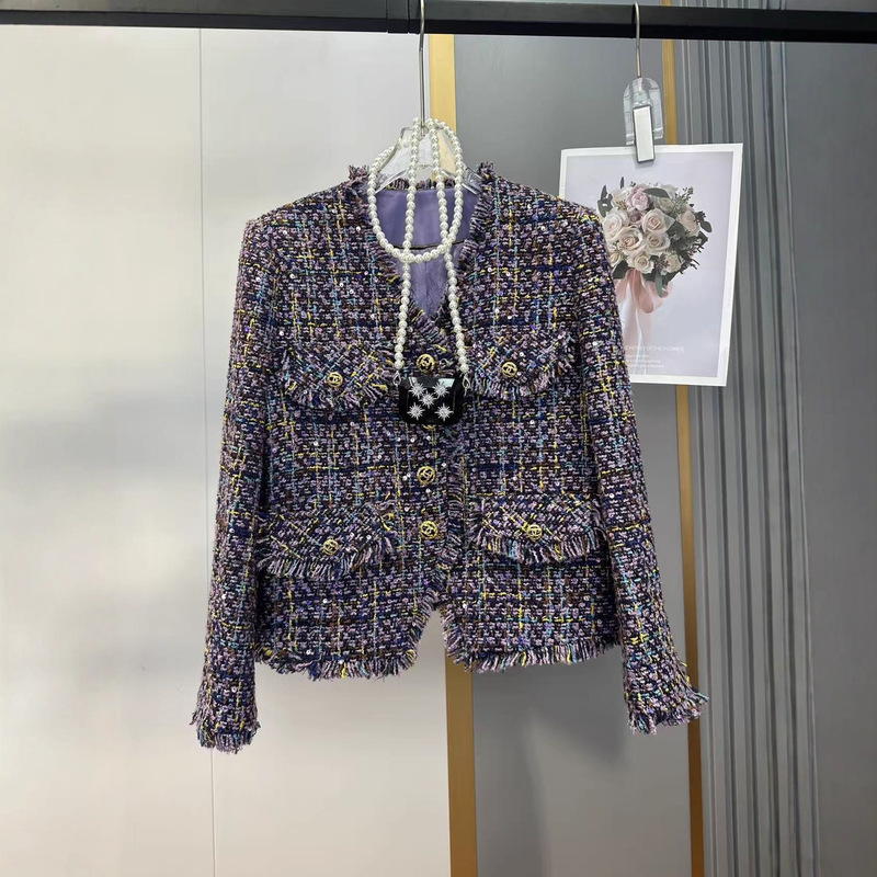 2025 Autumn and Winter New Purple Sequin Small Fragrance Jacket Women's Fashionable Lady Petite V-Neck Top 2025 Autumn and Winter New Purple Sequin Small Fragrance Jacket Women's Fashionable Lady Petite V-Neck Top