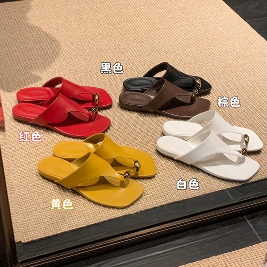Модные маленькие золотые пряжки, квадратный носок, пляжные шлепанцы, женские сандалии для отдыха на открытом воздухе